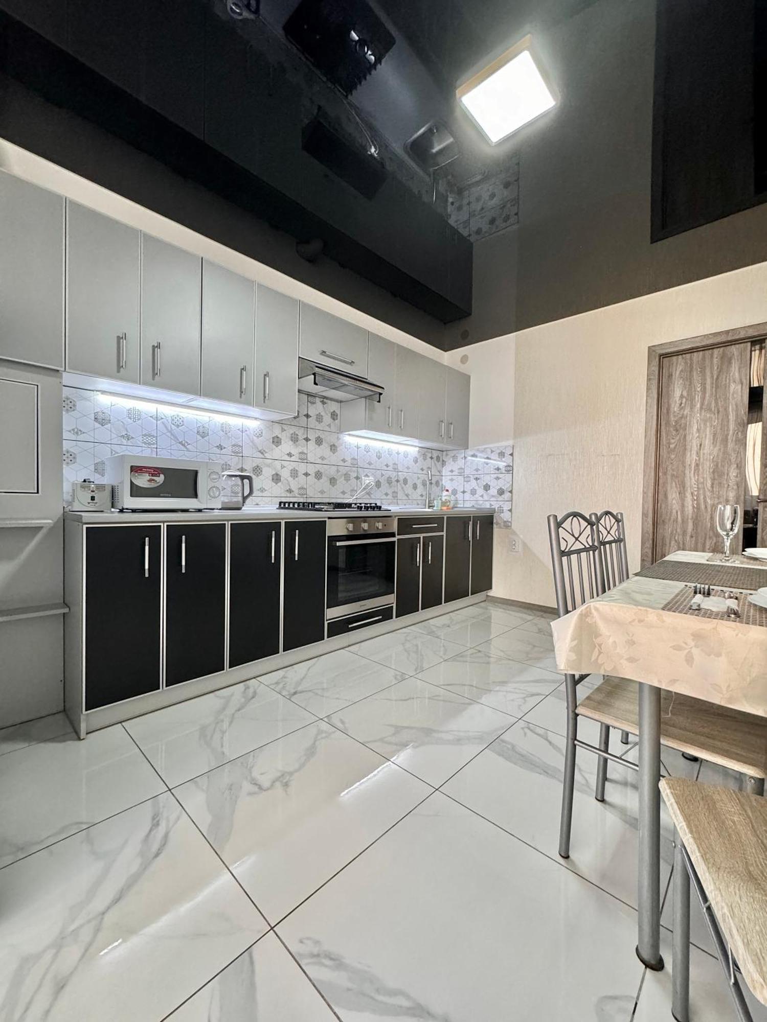 Apartpoltava 2 Окремі Кімнати, Новобудова, Два Великих Ліжка Центр, Корпусний Сад Exteriör bild